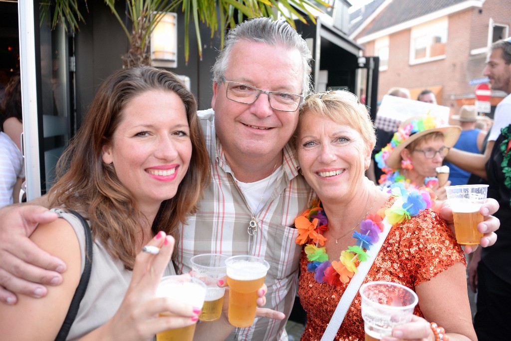 ../Images/Zomercarnaval Noordwijkerhout 311.jpg